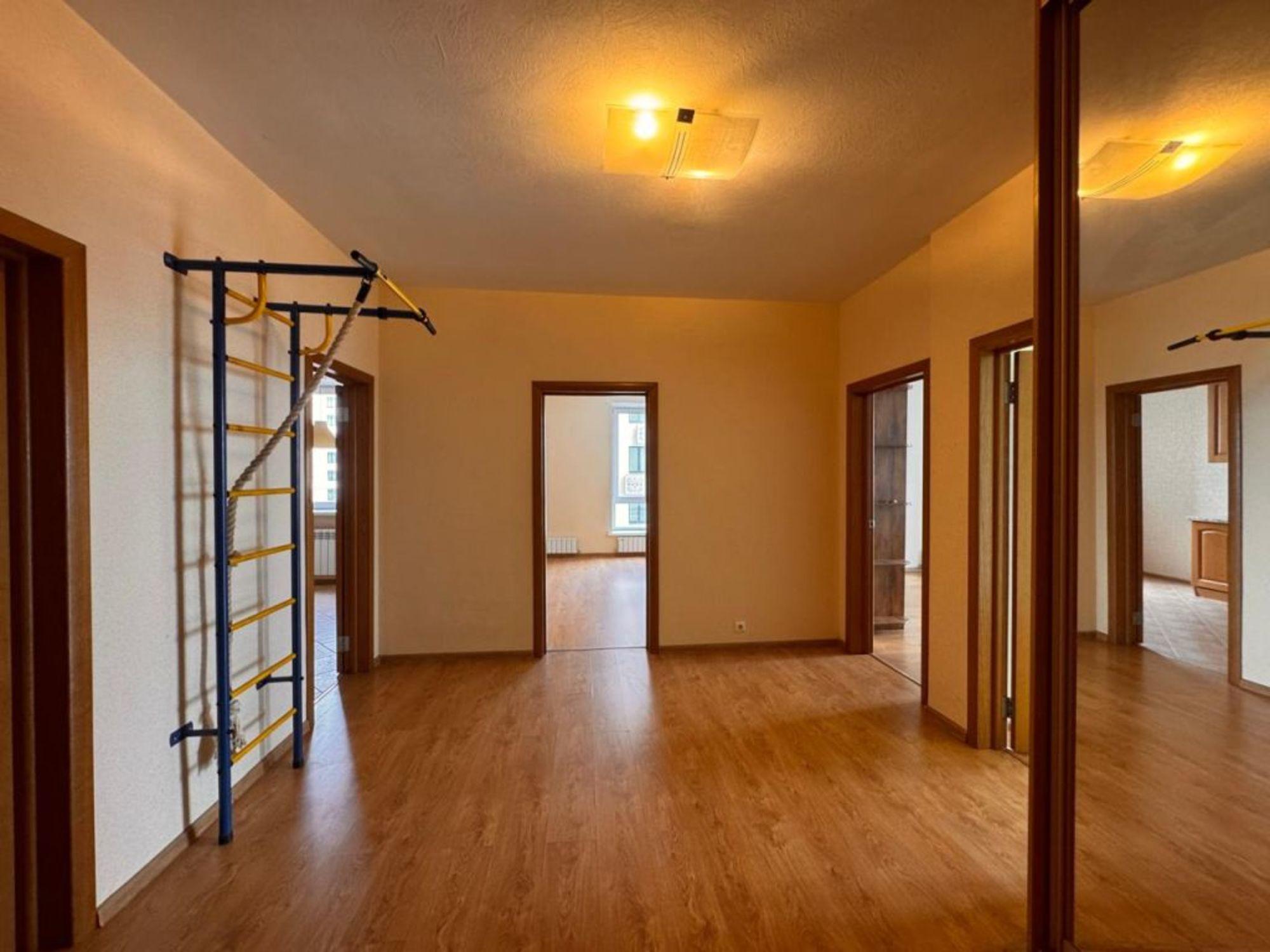 Купить квартиру за 19 850 000 рублей на Белинского ул, 64