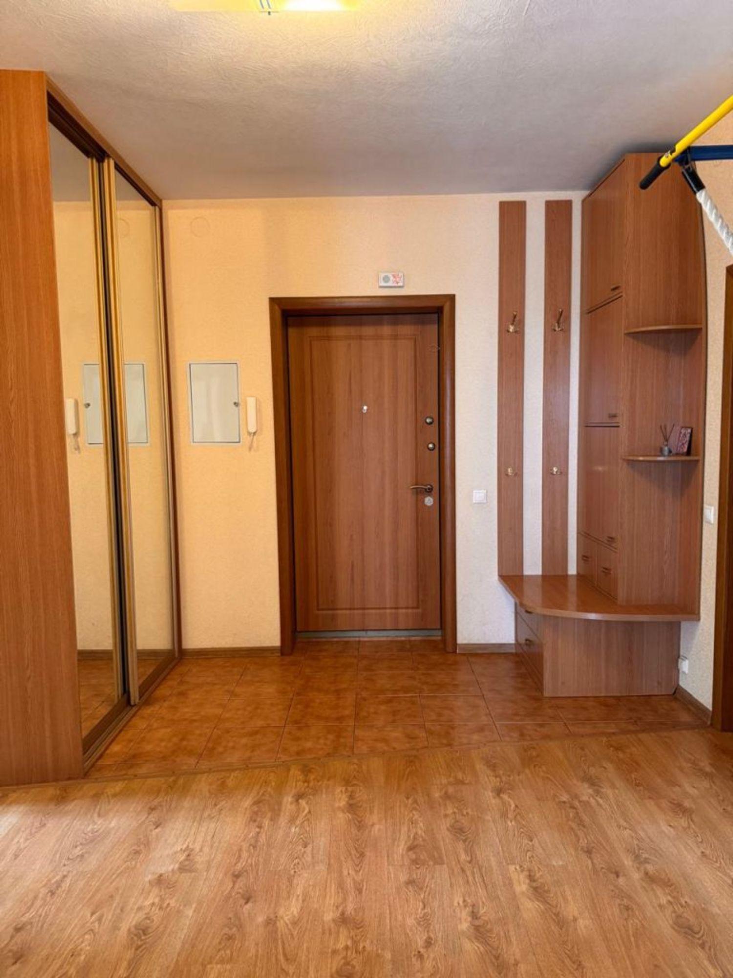 Купить квартиру за 19 850 000 рублей на Белинского ул, 64