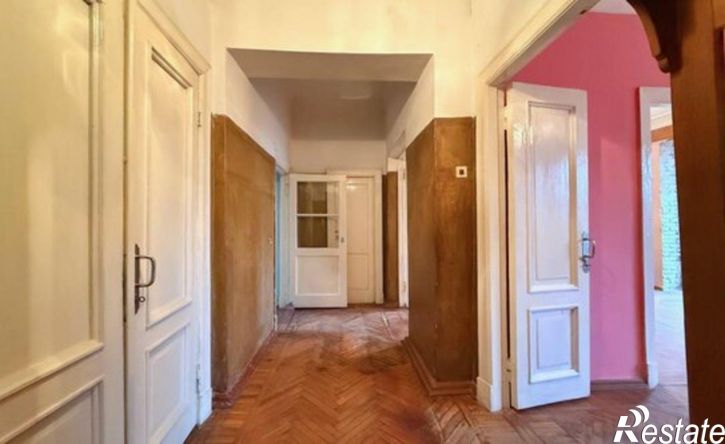 3-комн квартира пр-кт Октября, 3,  д. 3