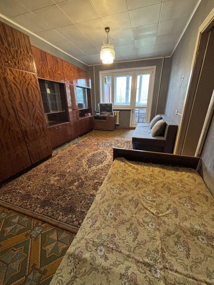 1-комн квартира Сергея Есенина ул, 44