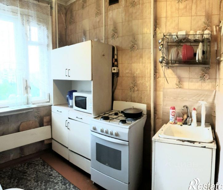 3-комн квартира ул Юлиуса Фучика, 37,  д. 37