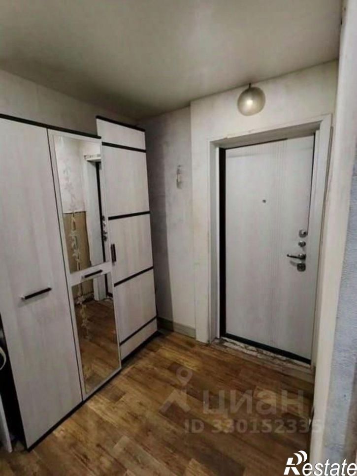2-комн квартира мкр 6-й, 15,  д. 15