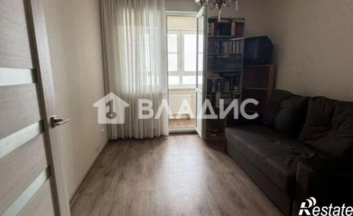 1-комн квартира ул Романтиков, 3,  д. 3