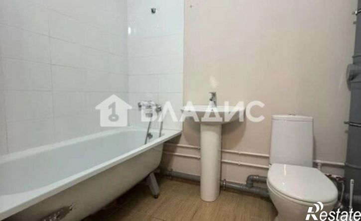 1-комн квартира ул Романтиков, 3,  д. 3