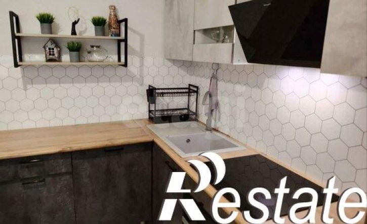 2-комн квартира улица Коммуны, 33,  д. 33