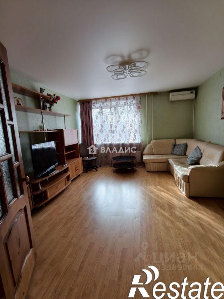 2-комн квартира улица Александра Хохлова, 21,  д. 21