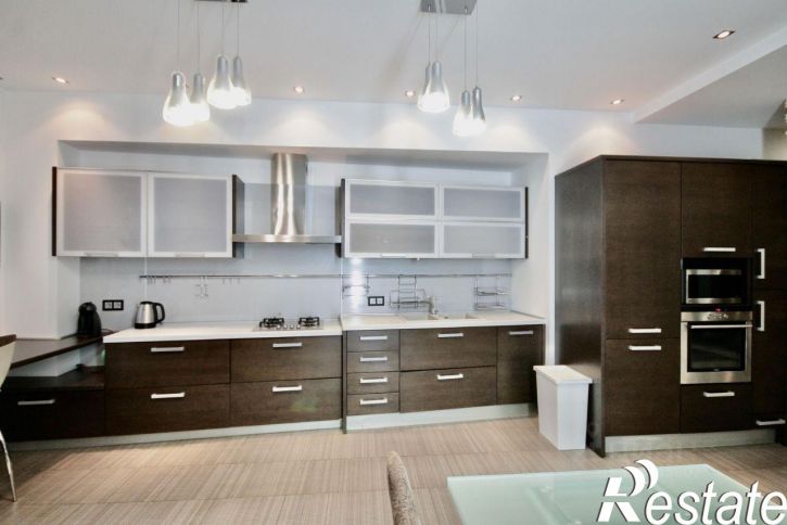4-комн квартира улица Костина, 6 к1,  д. 6 к1