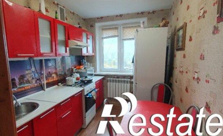 3-комн квартира улица Сергея Акимова, 27,  д. 27